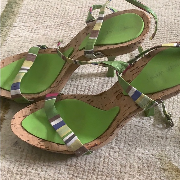 Sandles - Picture 2 of 2